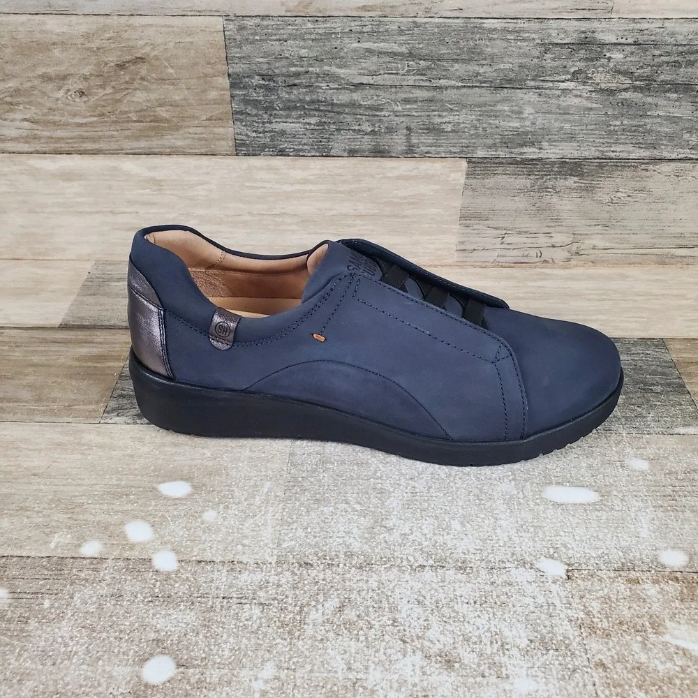 Samuel Hubbard Featherlight Marin Gore-Lace Womens Shoes Sz 7.5 M Navy Sneakers
